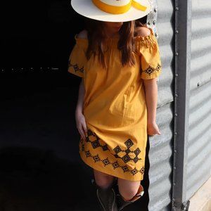 NWT Western Off the Shoulder Embroidered Dress BOUTIQUE